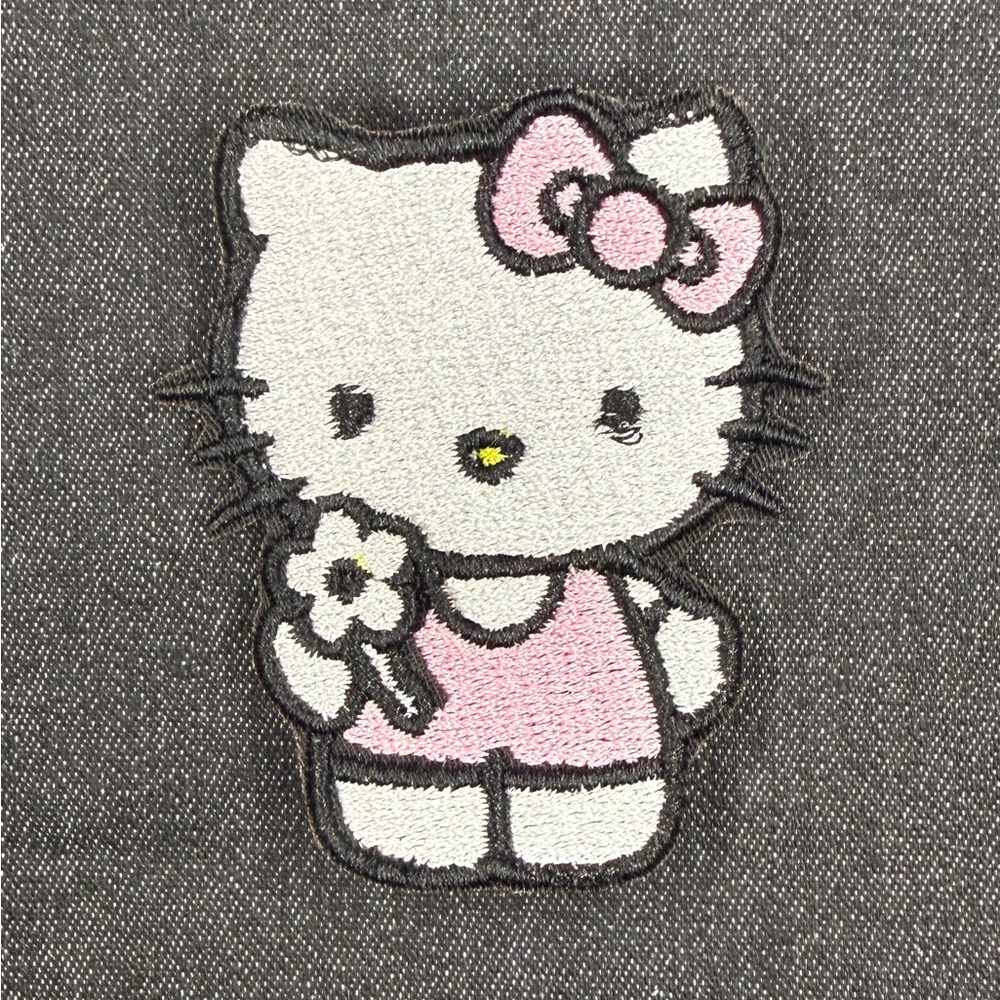 ✨4/$15✨Hello Kitty Flower Embroidered Patch